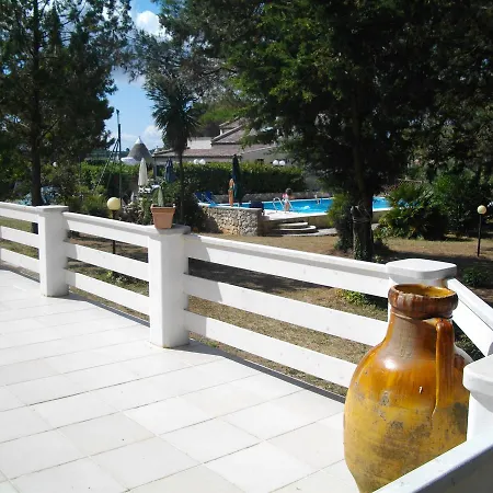 לינה וארוחת בוקר Casa Relax
