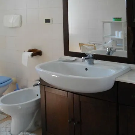 לינה וארוחת בוקר Casa Relax